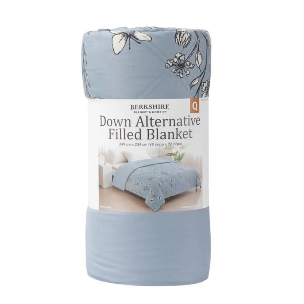 Berkshire Down Alternative Queen Blanket NEW
